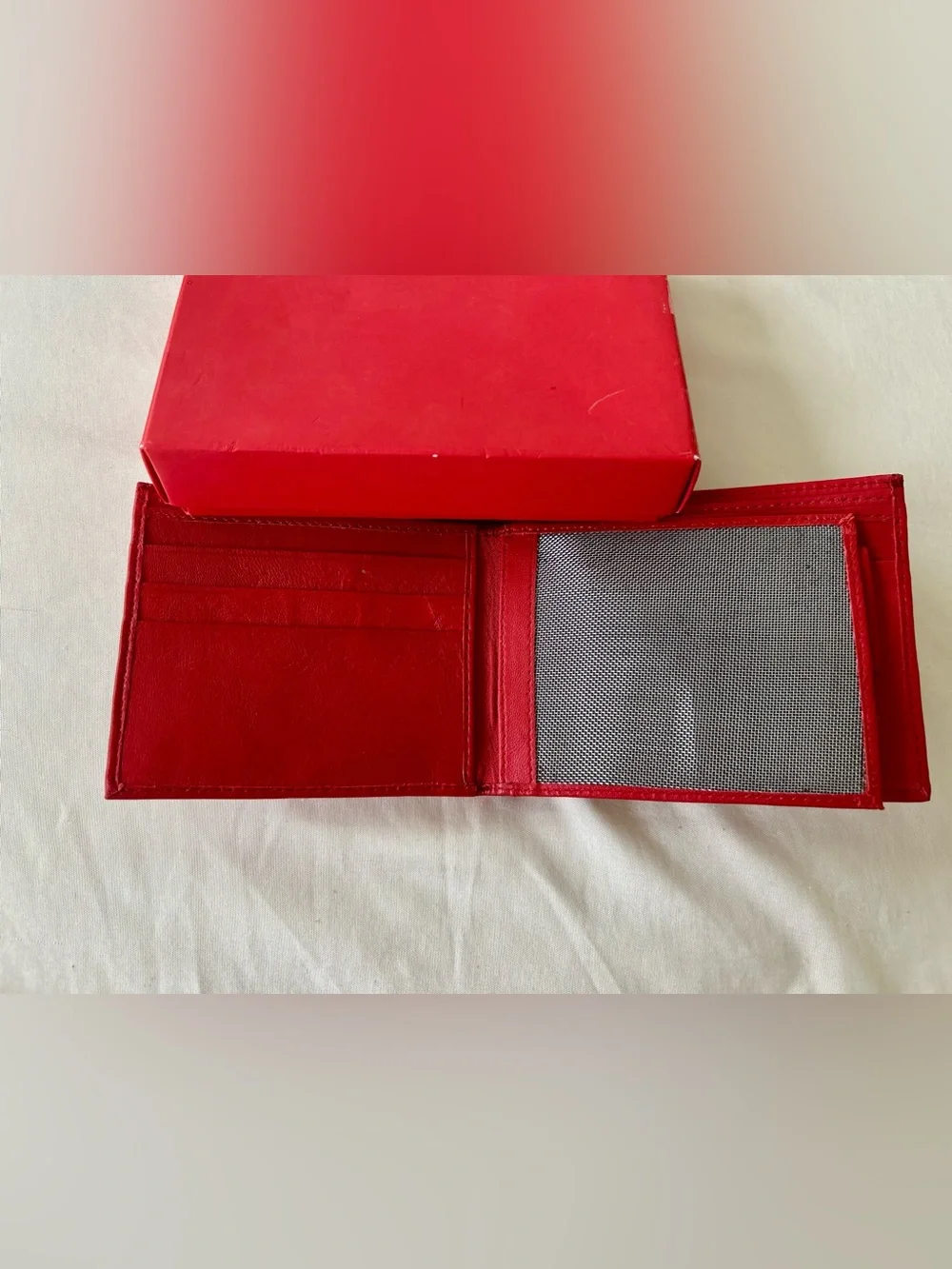 Manchester United official wallet 100% authentic!!